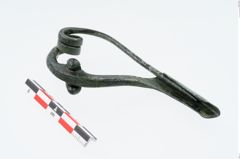 Foto von Bronzezweiknopffibel (NHMW-PRAE-026364)